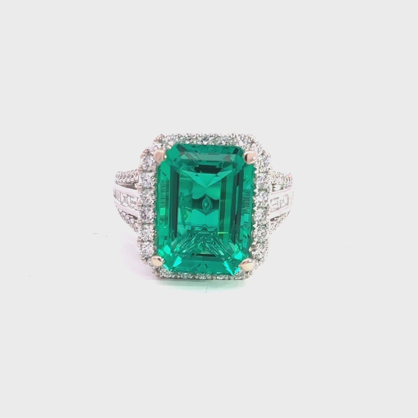 Verdant Empress - Emerald and diamond  Ring